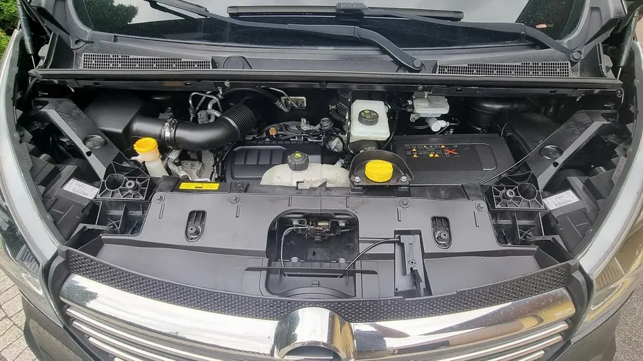 OPEL Vivaro -