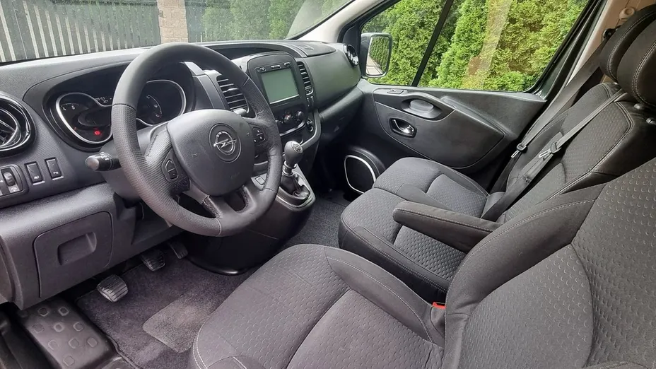 OPEL Vivaro -