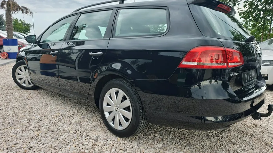 VOLKSWAGEN Passat -