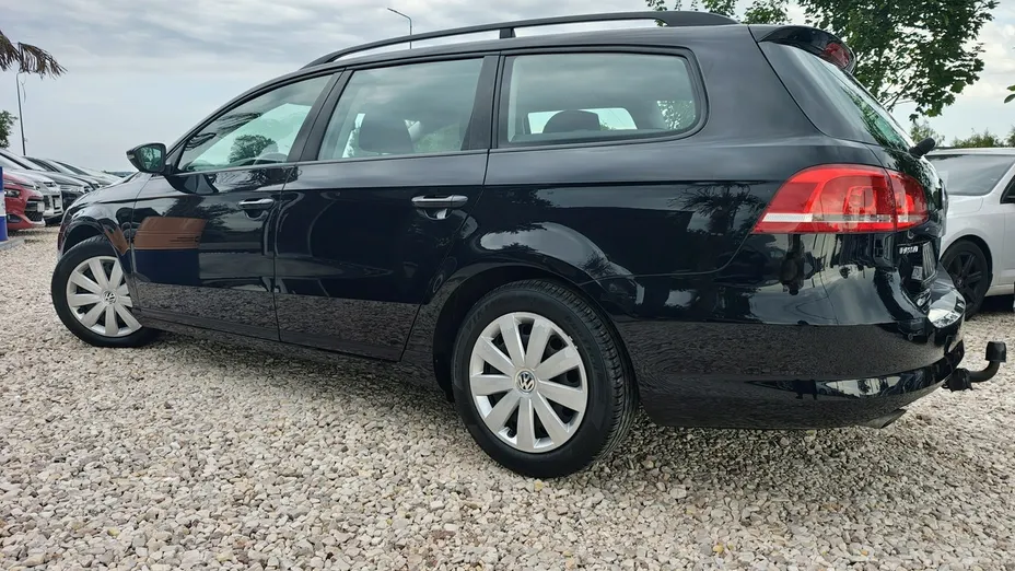 VOLKSWAGEN Passat -