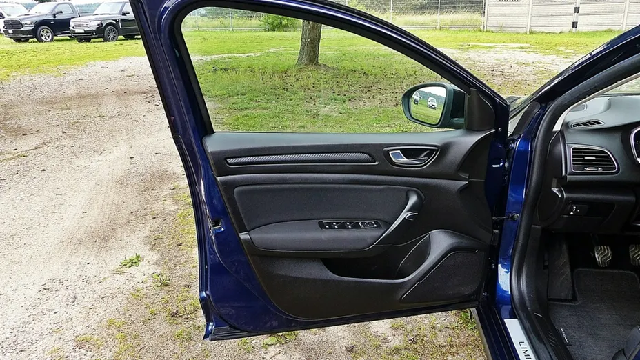 RENAULT Megane -