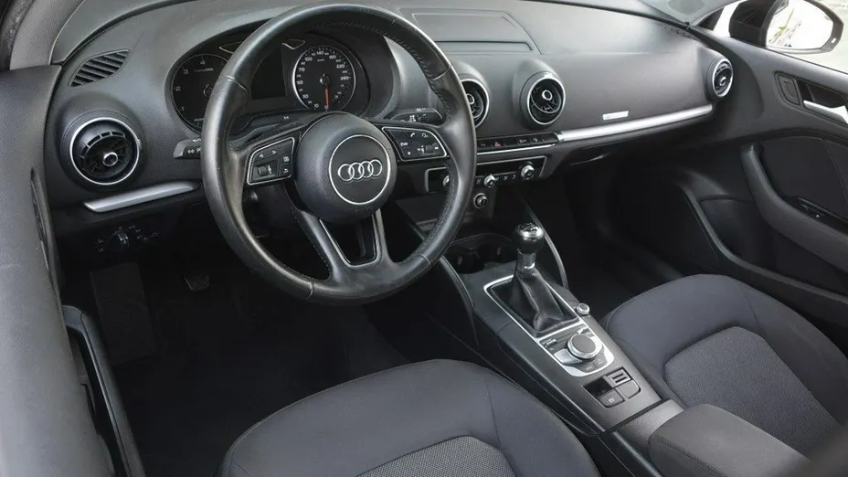 AUDI A3 -