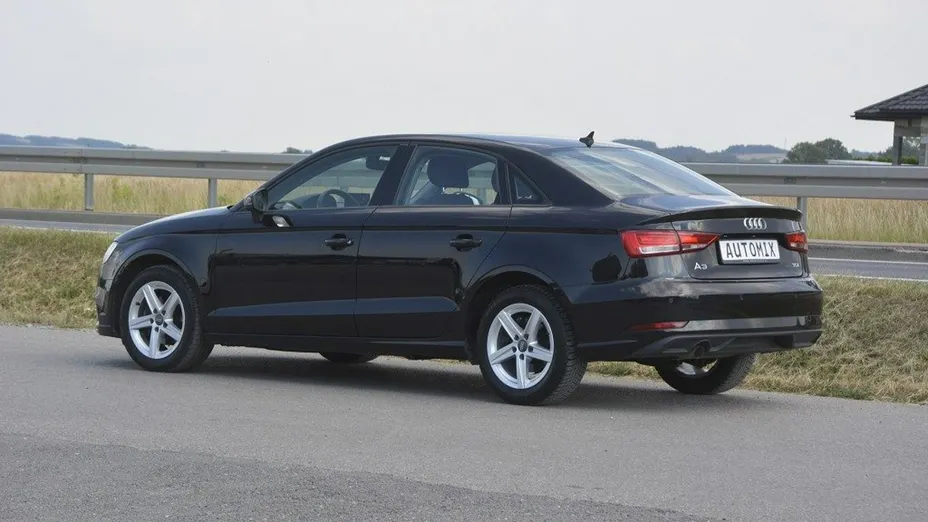 AUDI A3 -
