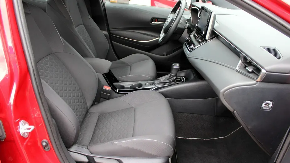 TOYOTA Corolla -
