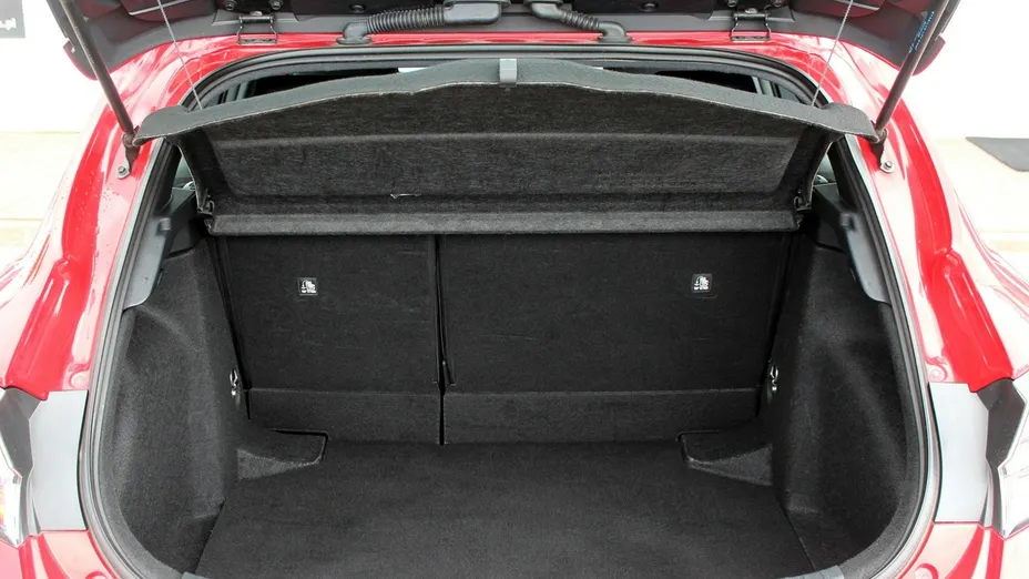 TOYOTA Corolla -