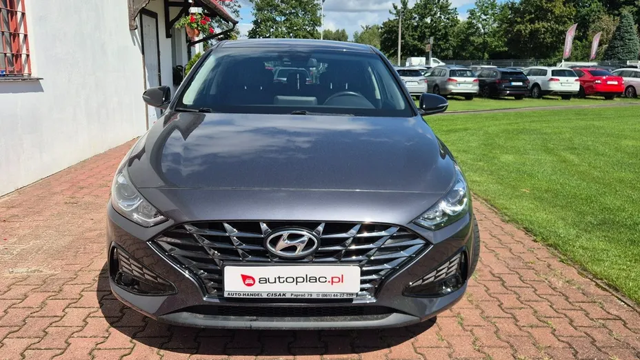 HYUNDAI i30 -