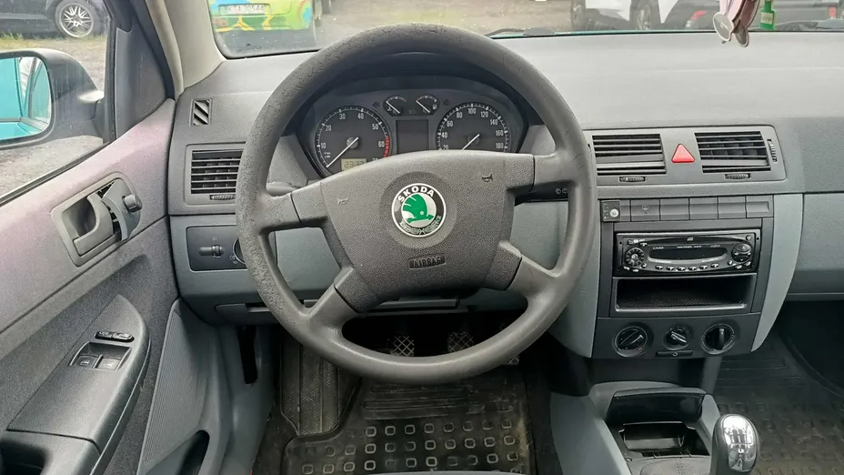SKODA Fabia -