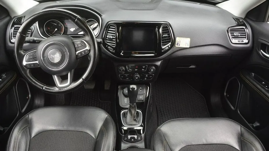 JEEP Compass -