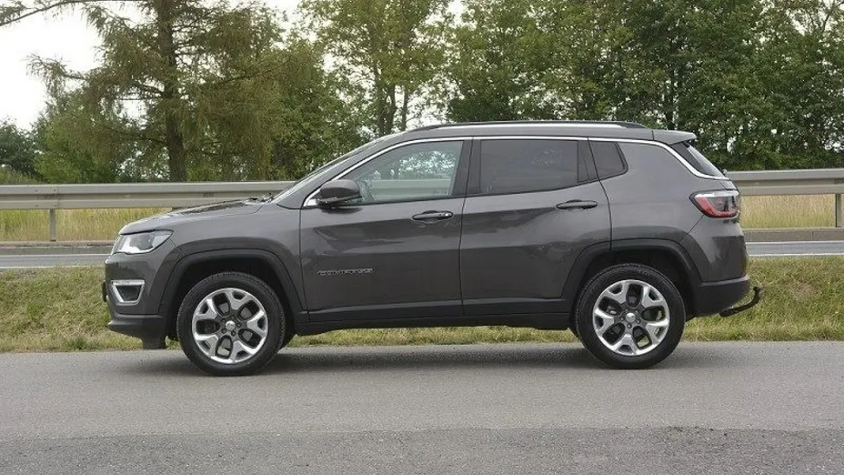 JEEP Compass -