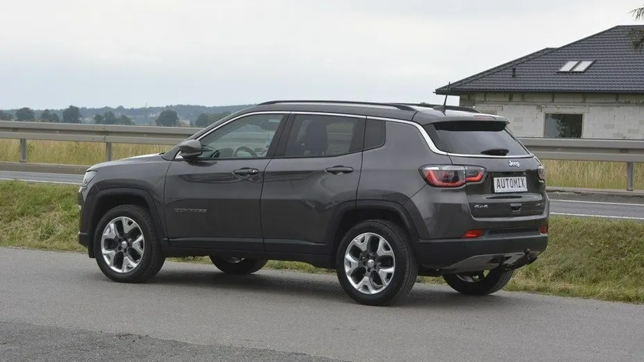 JEEP Compass -
