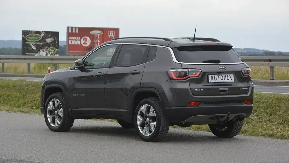 JEEP Compass -