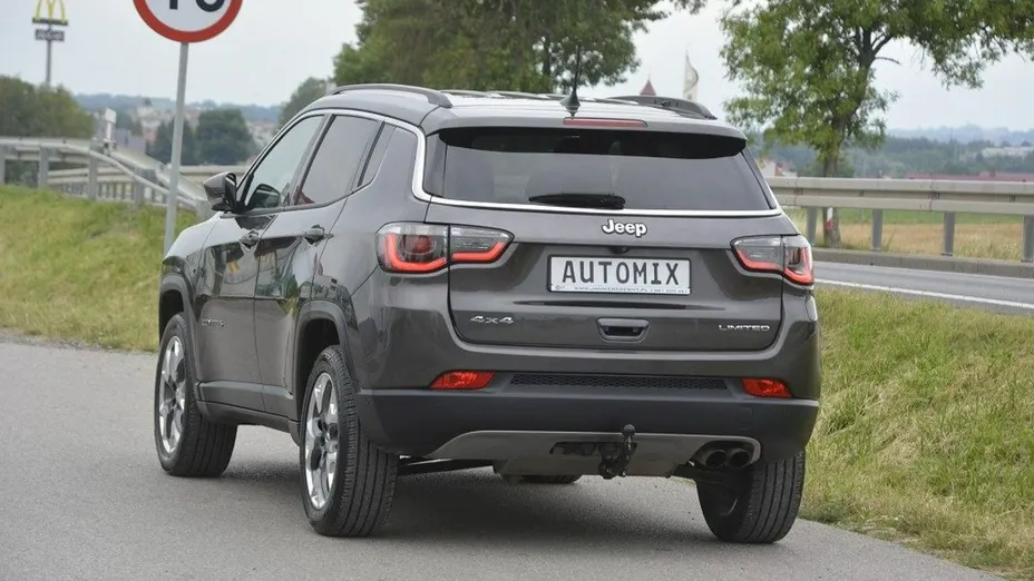 JEEP Compass -