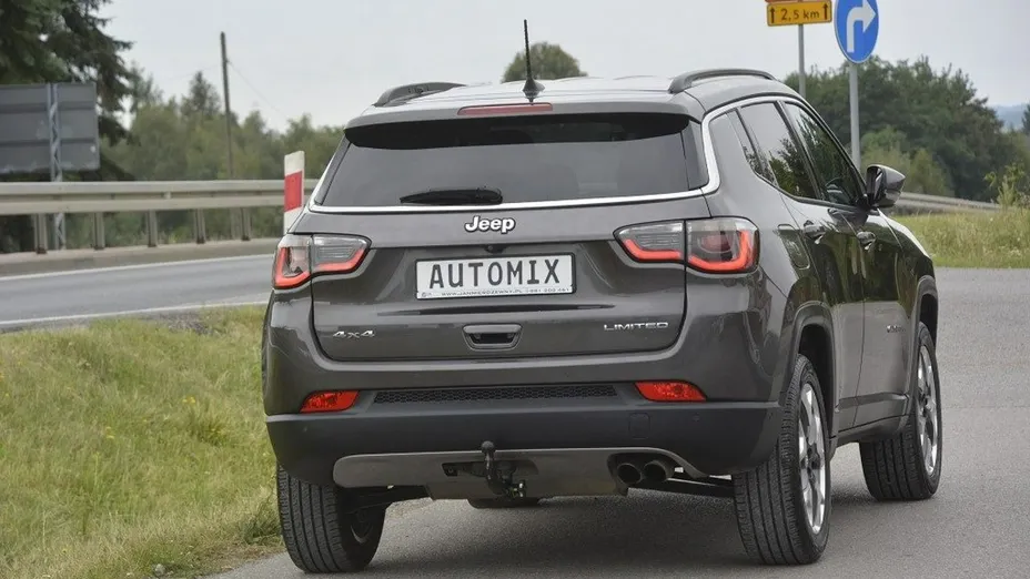 JEEP Compass -