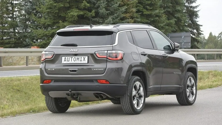 JEEP Compass -