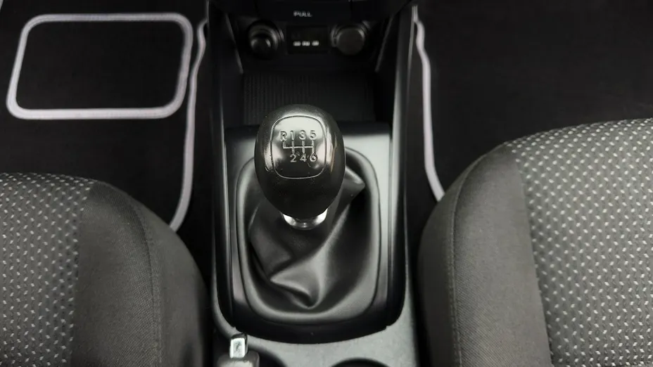 HYUNDAI i30 -