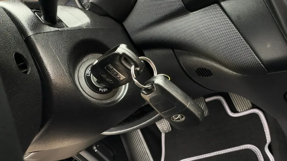 HYUNDAI i30 -