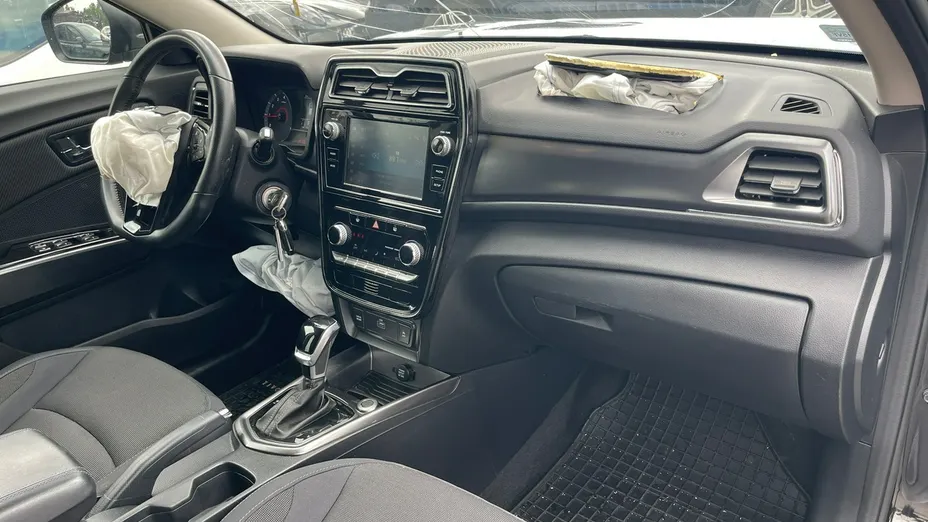 KGM / SSANGYONG Tivoli Grand -
