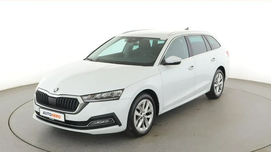 SKODA Octavia -