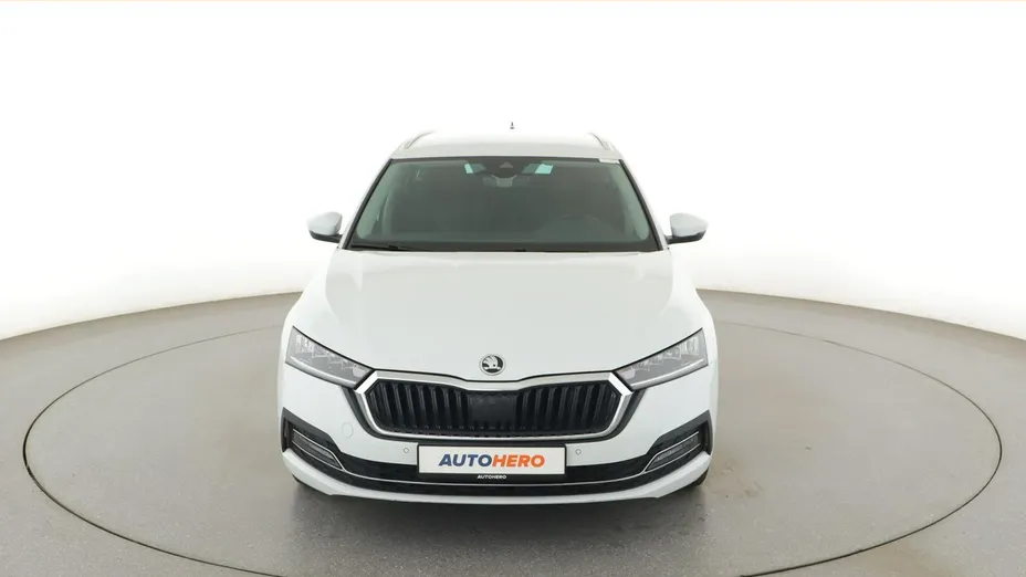 SKODA Octavia -