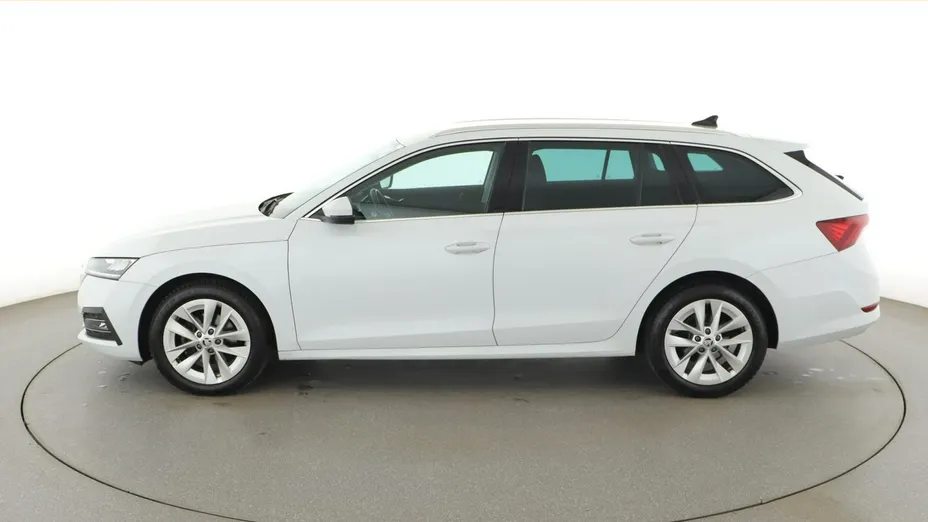 SKODA Octavia -