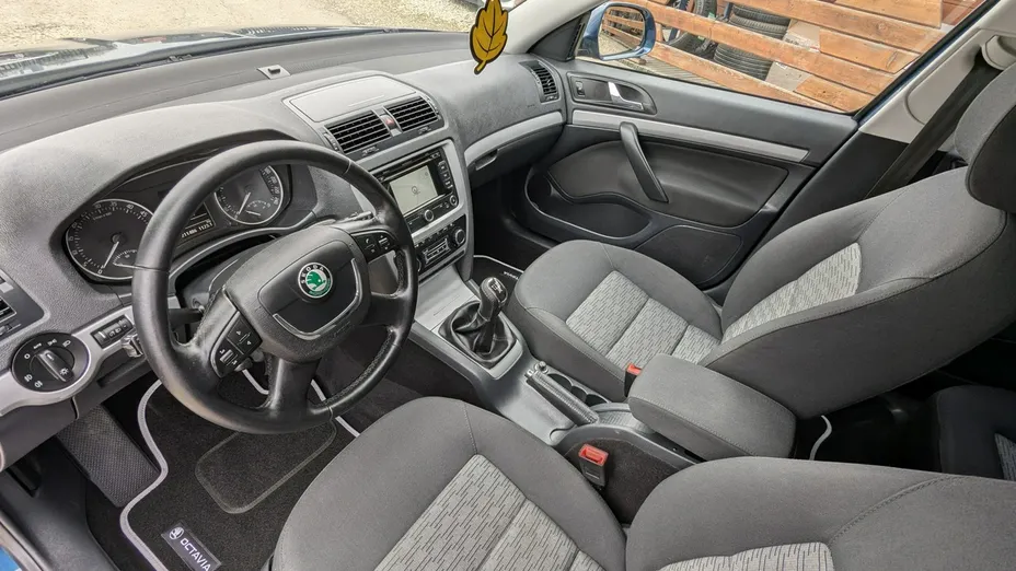 SKODA Octavia -