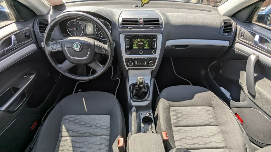 SKODA Octavia -