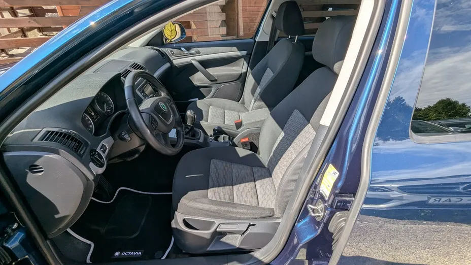 SKODA Octavia -