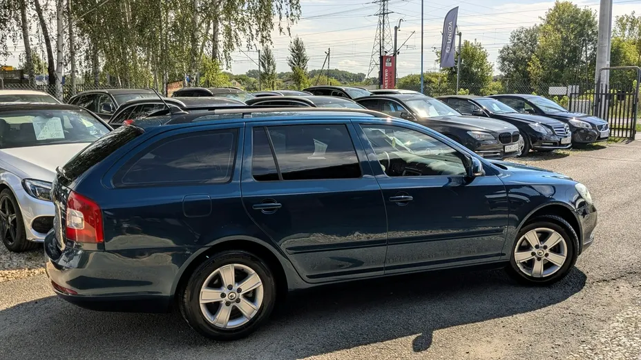 SKODA Octavia -