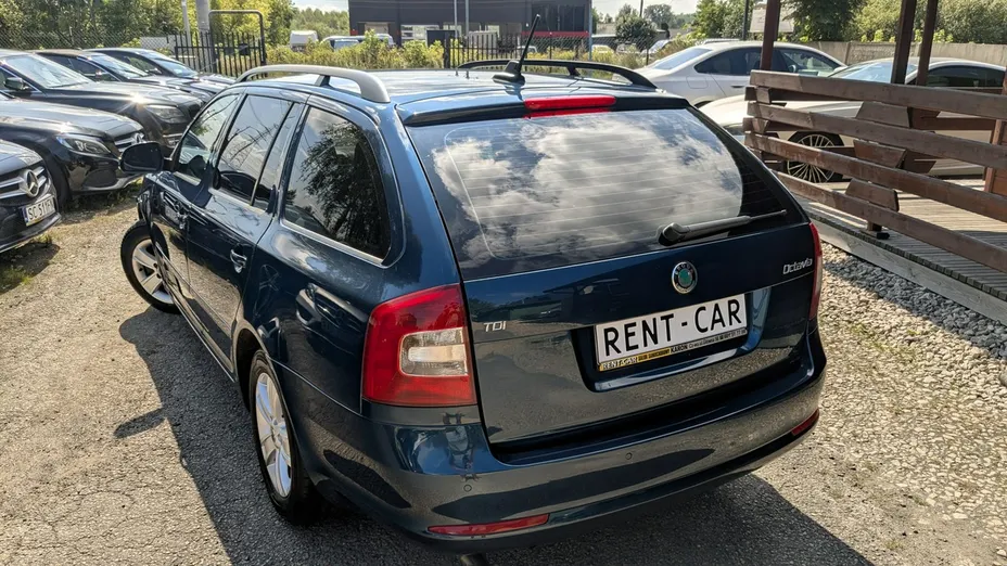 SKODA Octavia -
