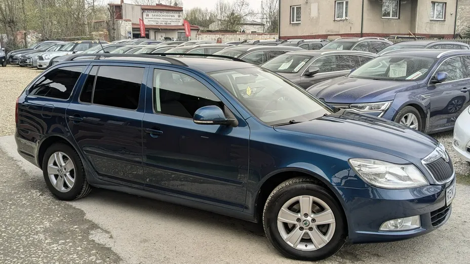 SKODA Octavia -