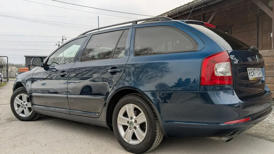SKODA Octavia -