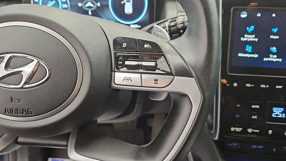 HYUNDAI Tucson -