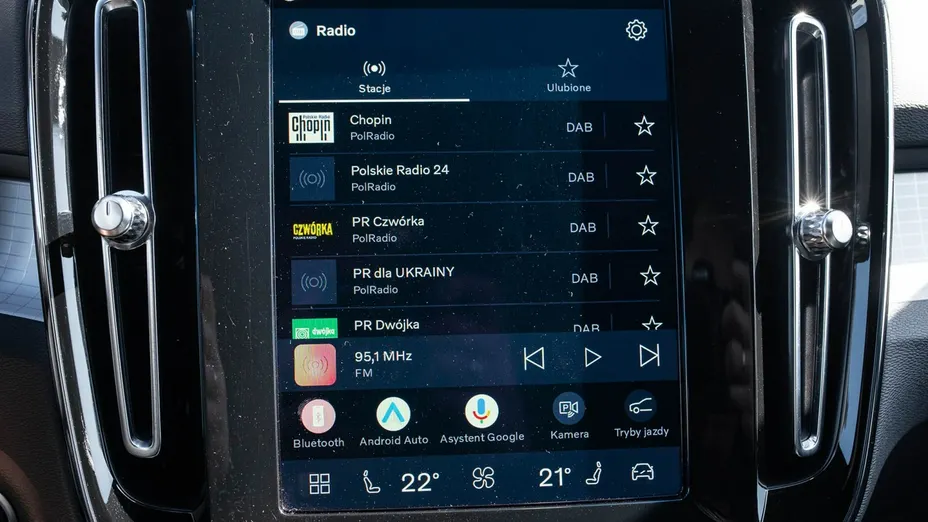 VOLVO XC40 -