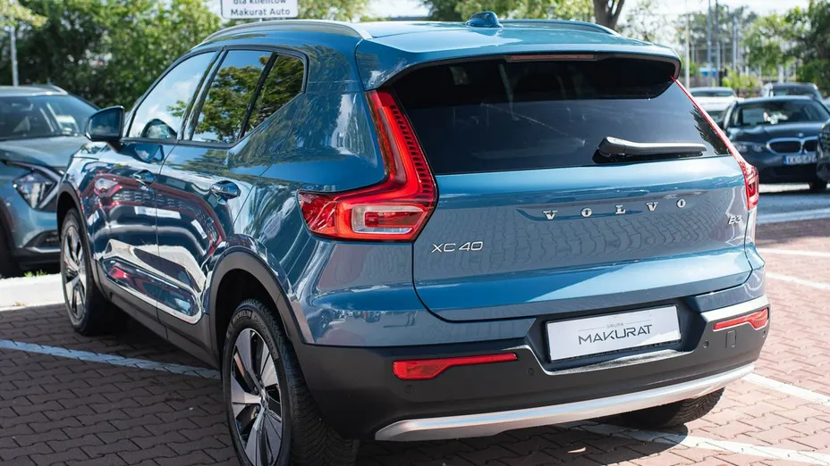 VOLVO XC40 -