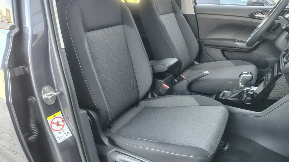 VOLKSWAGEN T-Cross -