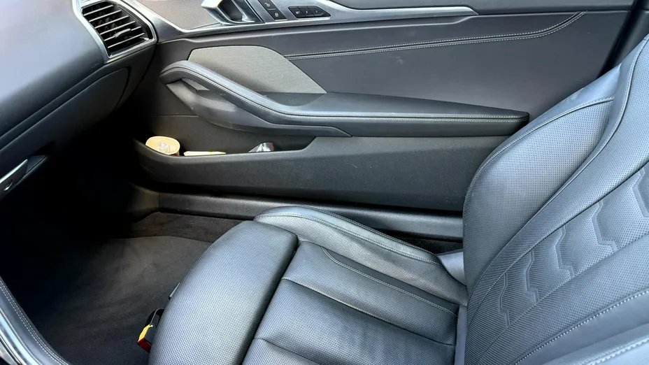 BMW Seria 8 -