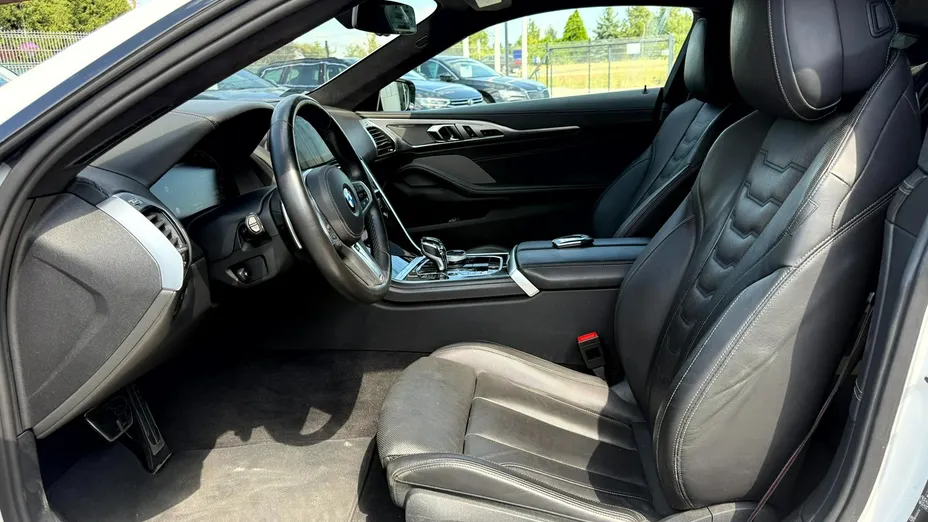 BMW Seria 8 -