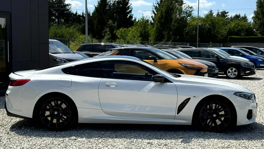 BMW Seria 8 -