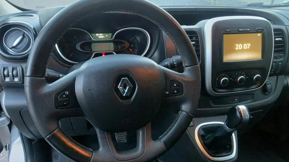 RENAULT Trafic -