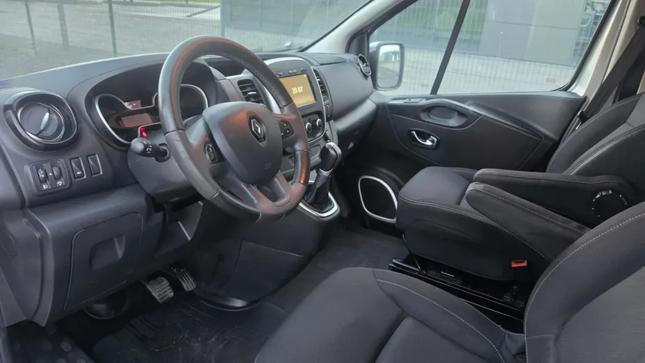 RENAULT Trafic -