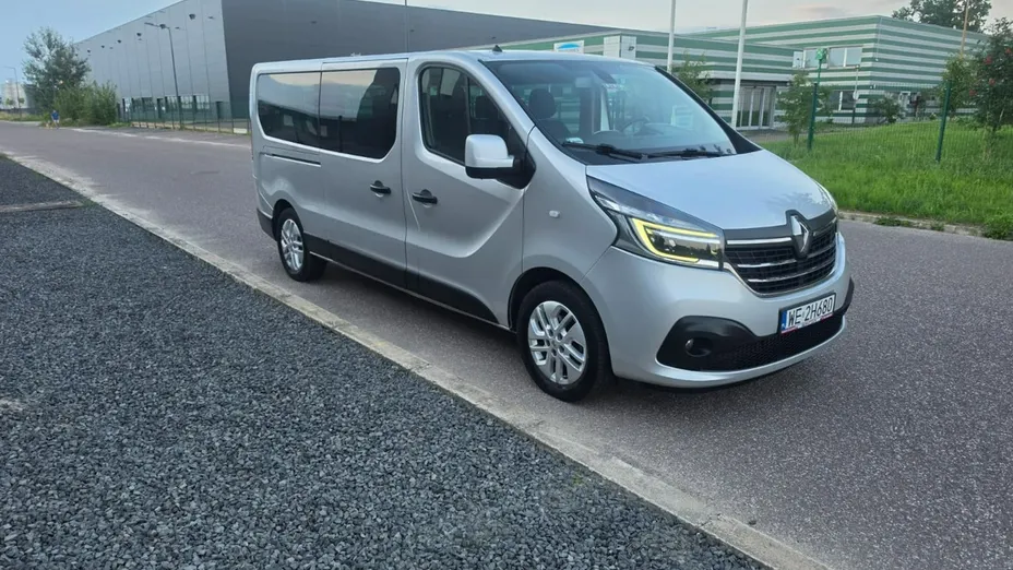 RENAULT Trafic -