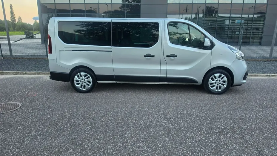 RENAULT Trafic -