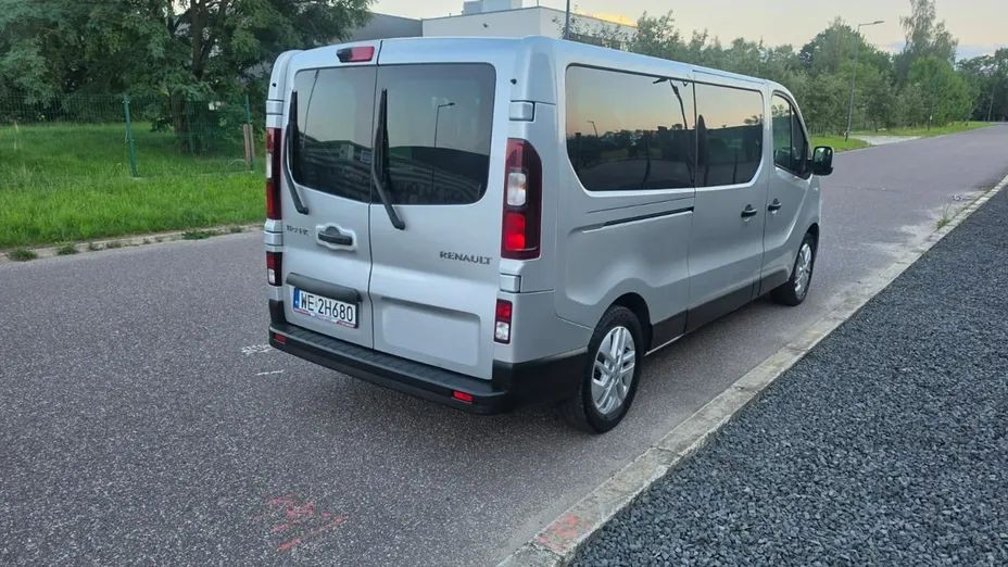 RENAULT Trafic -