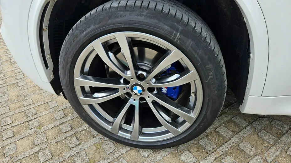 BMW X5 -