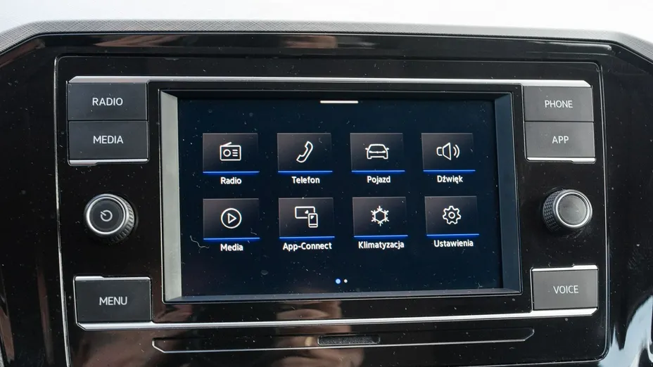 VOLKSWAGEN Passat -