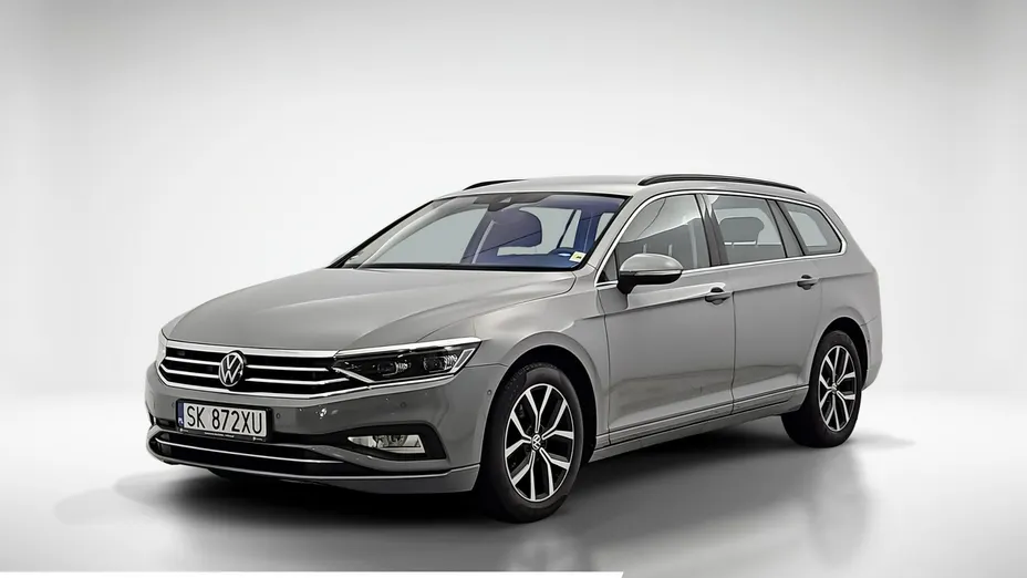 VOLKSWAGEN Passat -