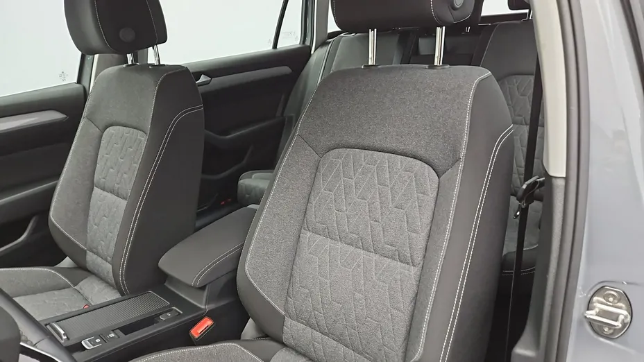 VOLKSWAGEN Passat -