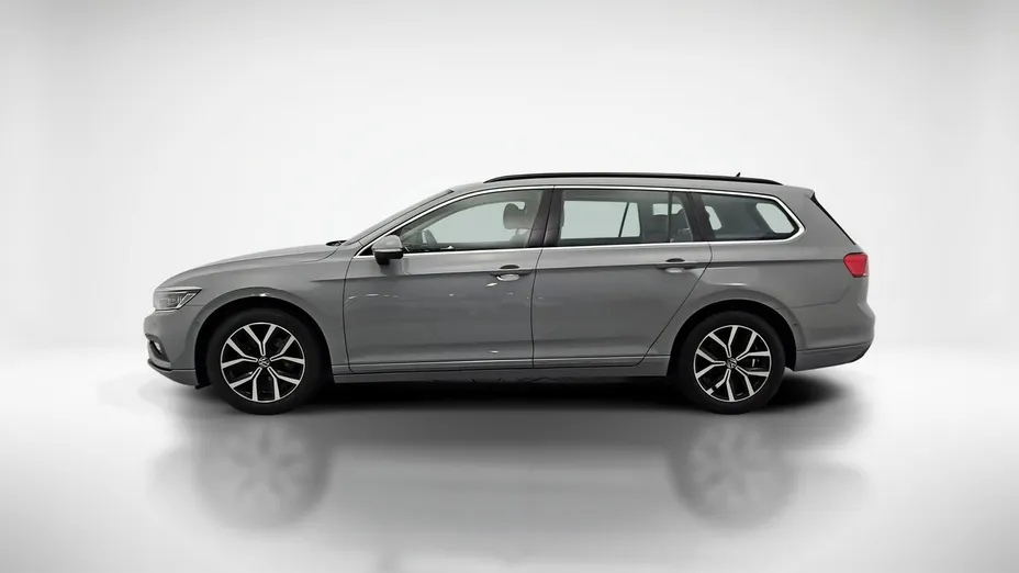 VOLKSWAGEN Passat -