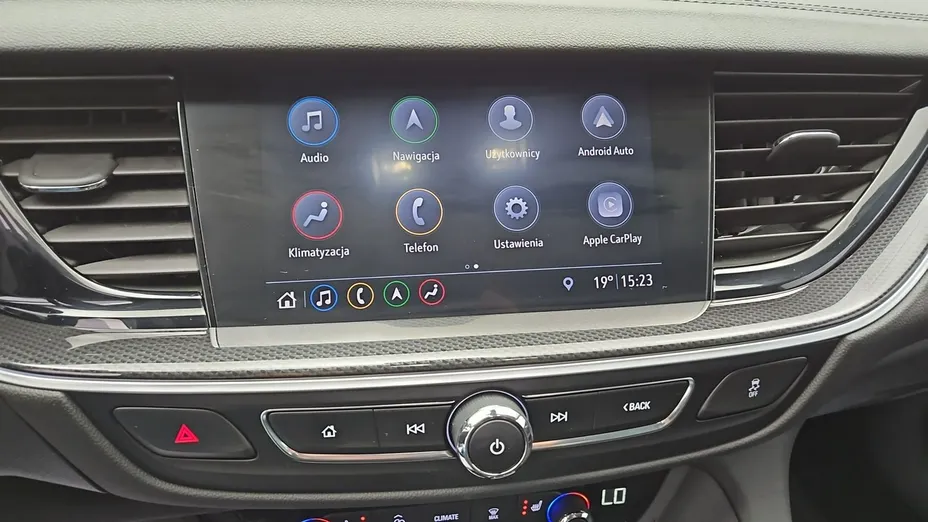 OPEL Insignia -