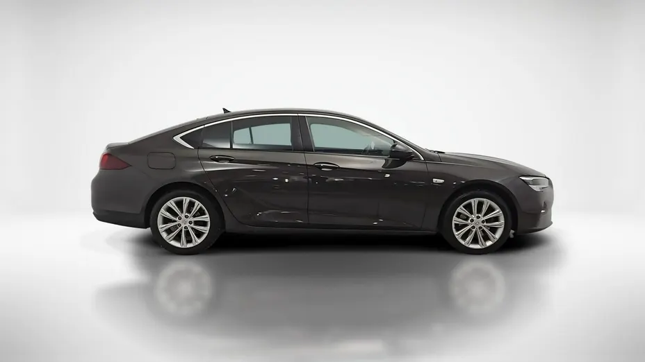 OPEL Insignia -